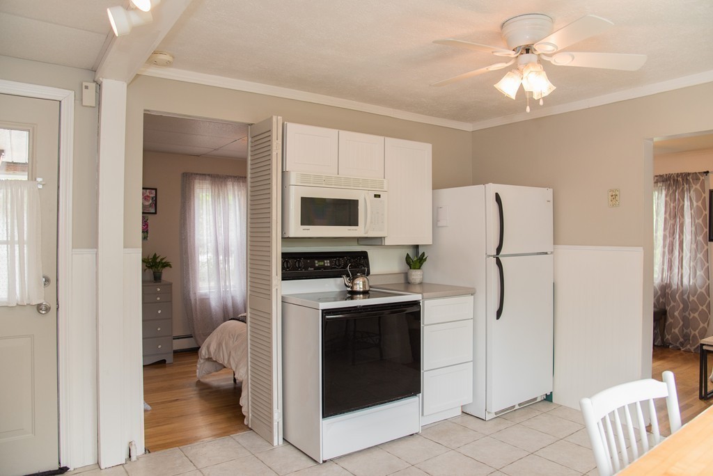 38 Summit Road Saugus, MA 01906 - Photo 10 of 21 Gallery Image 10