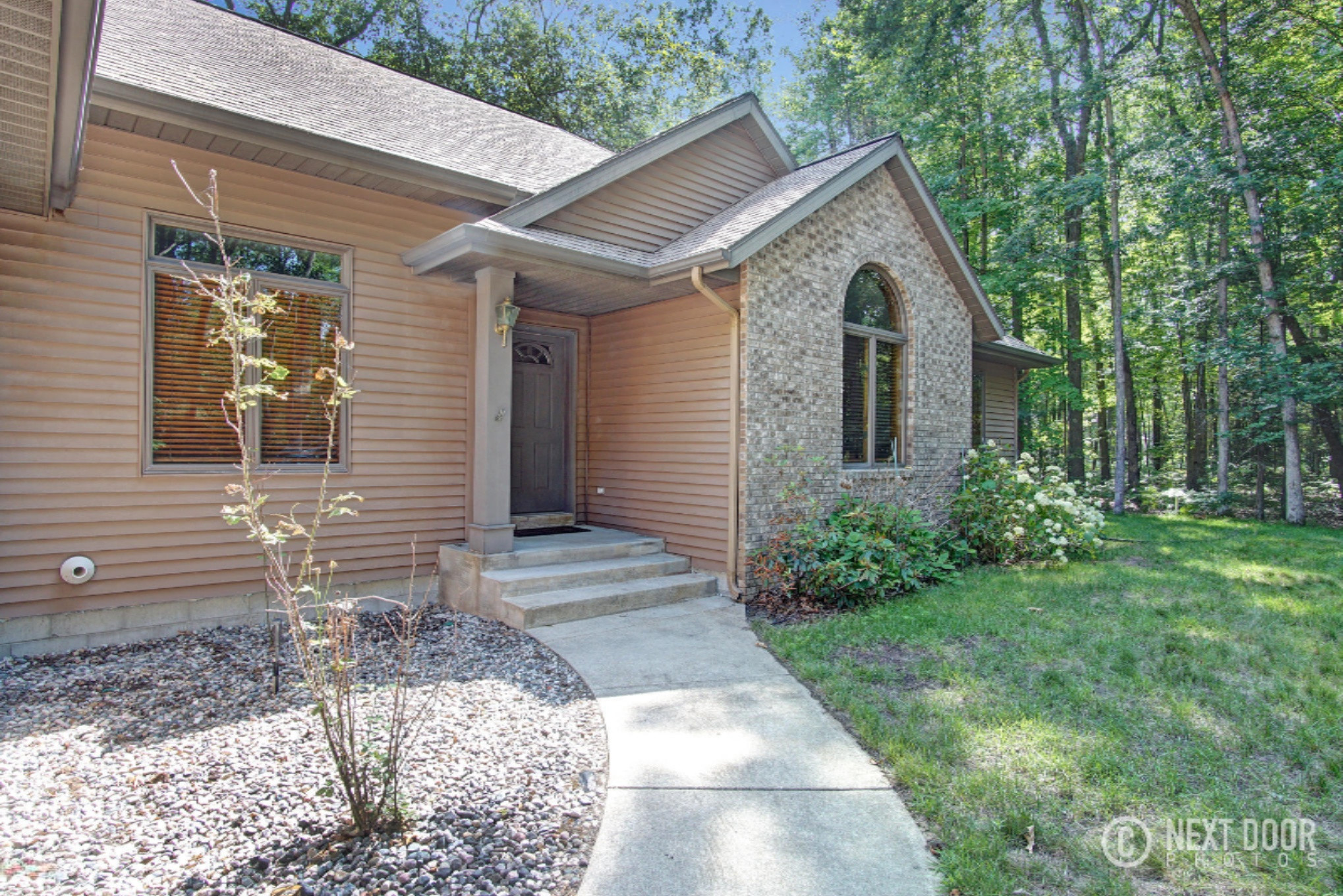 4045 Duck Lake Road Whitehall, MI 49461 - Photo 3 of 61 DSC09143_4_5