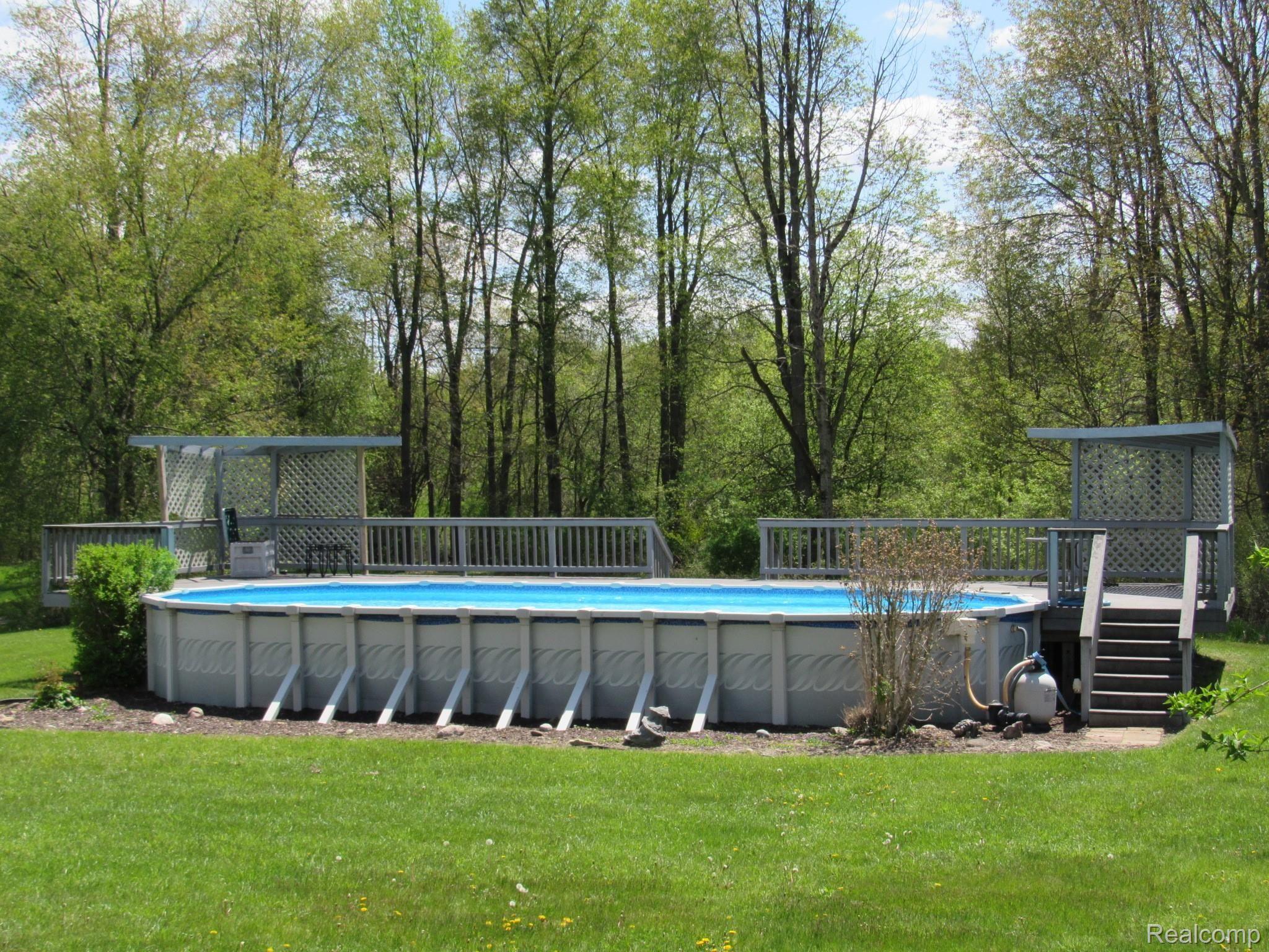 4883 Burgess Road Pinckney, MI 48169 - Photo 18 of 55 IMG_2714.JPG