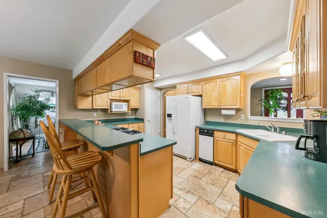 $835,000 | 724 Tahoe Island Drive, South Lake Tahoe, CA 96150