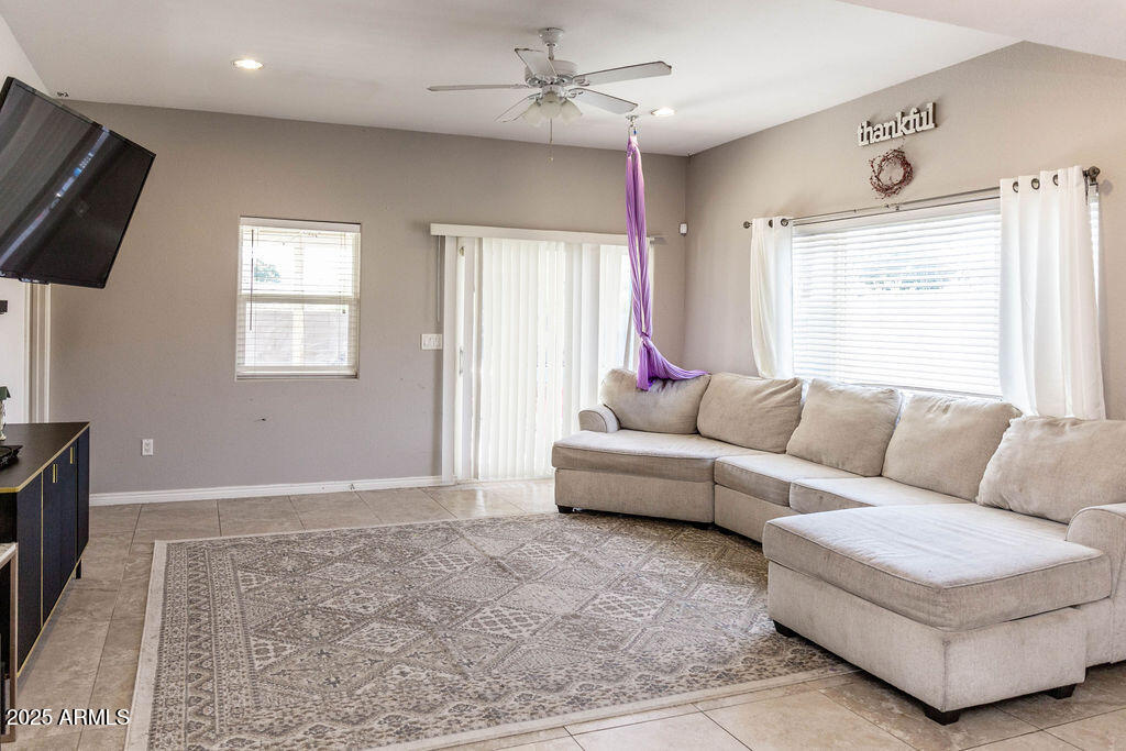546 South Ellsworth Road Mesa, AZ 85208 - Photo 6 of 52 Living Room