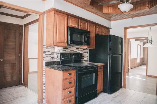 $269,999 | 3804 Drumm Road, Independence, MO 64055