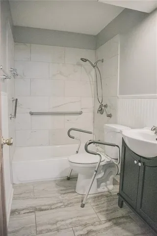 $269,999 | 3804 Drumm Road, Independence, MO 64055