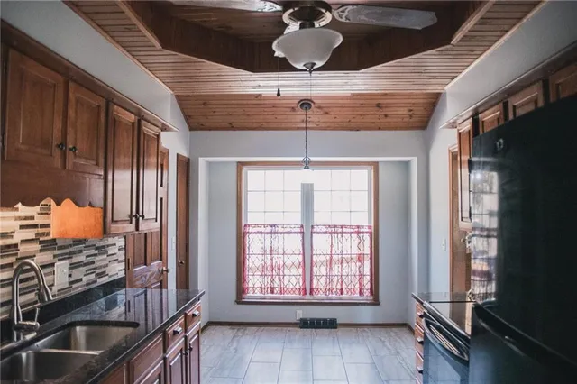 $269,999 | 3804 Drumm Road, Independence, MO 64055