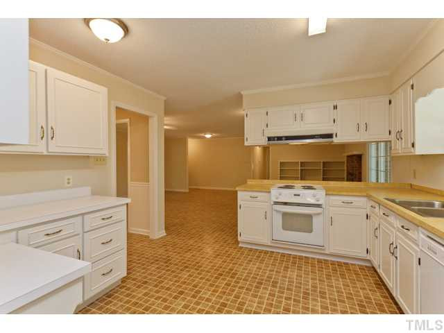 919 Torredge Road Durham, NC 27712 - Photo 16 of 25 Photo 16