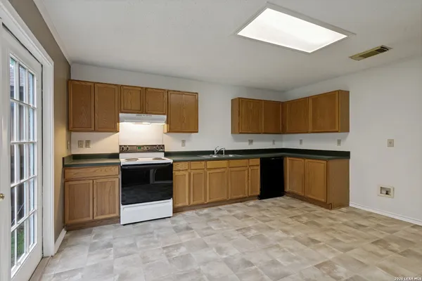 $1,750 | 9203 Gambier Drive, San Antonio, TX 78250