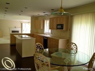 5590 Walnut Ridge Circle West Bloomfield, MI 48322 - Photo 7 of 16
