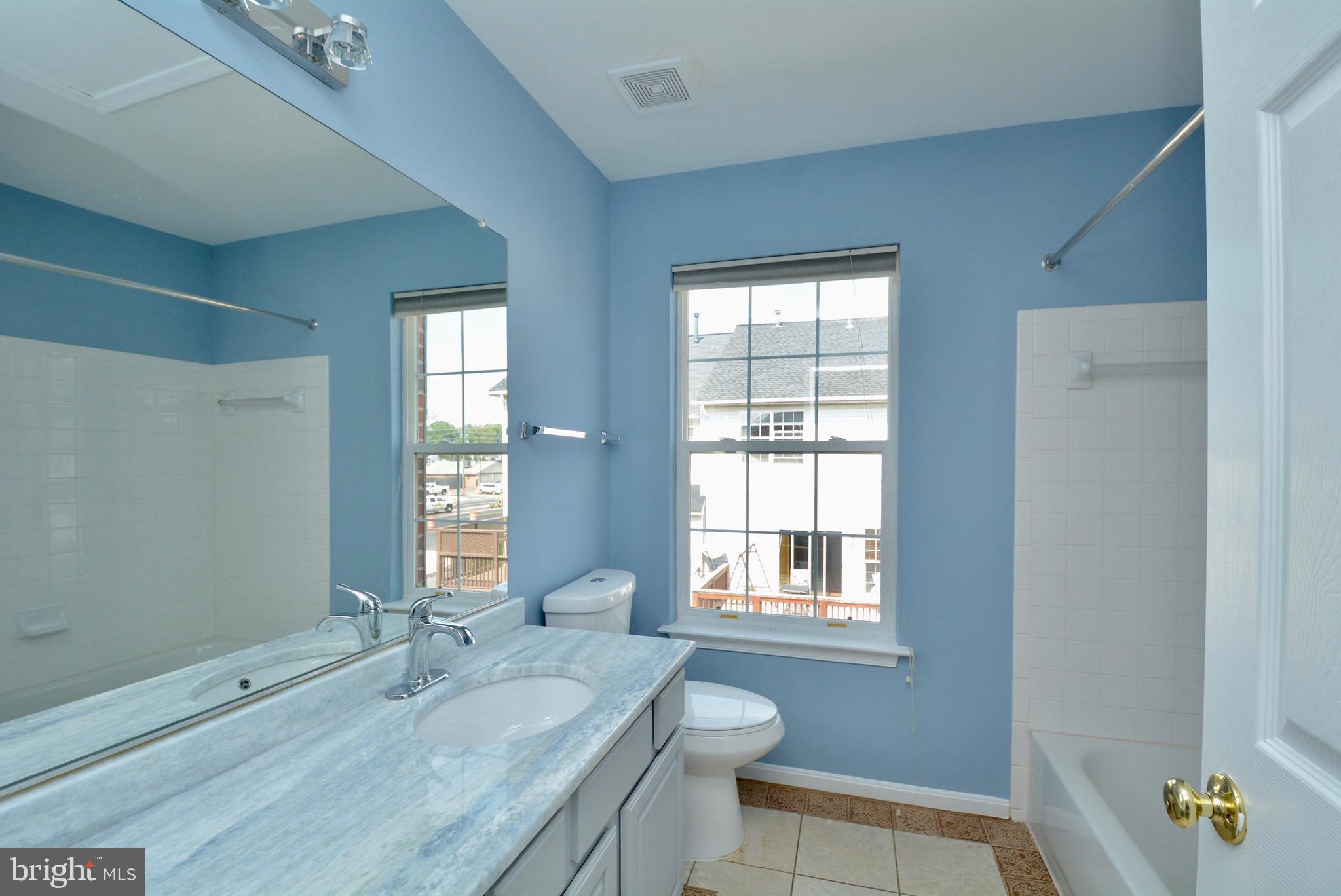 8361 Regal Oak Court Springfield, VA 22152 - Photo 27 of 43 Full bath upstairs with double sink potential