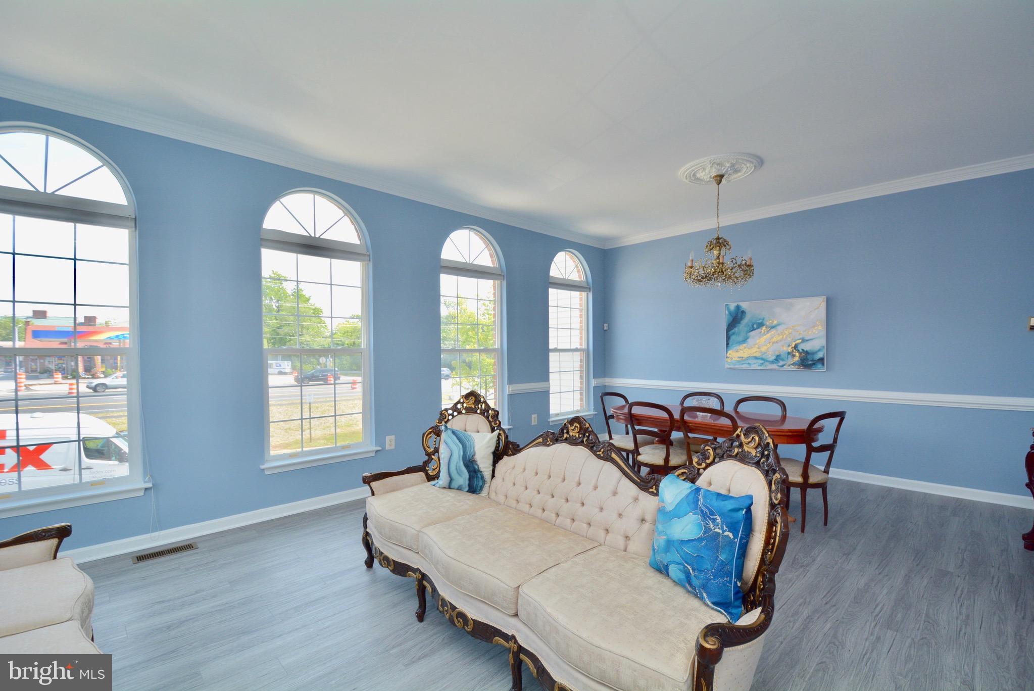 8361 Regal Oak Court Springfield, VA 22152 - Photo 4 of 43 Formal Living room