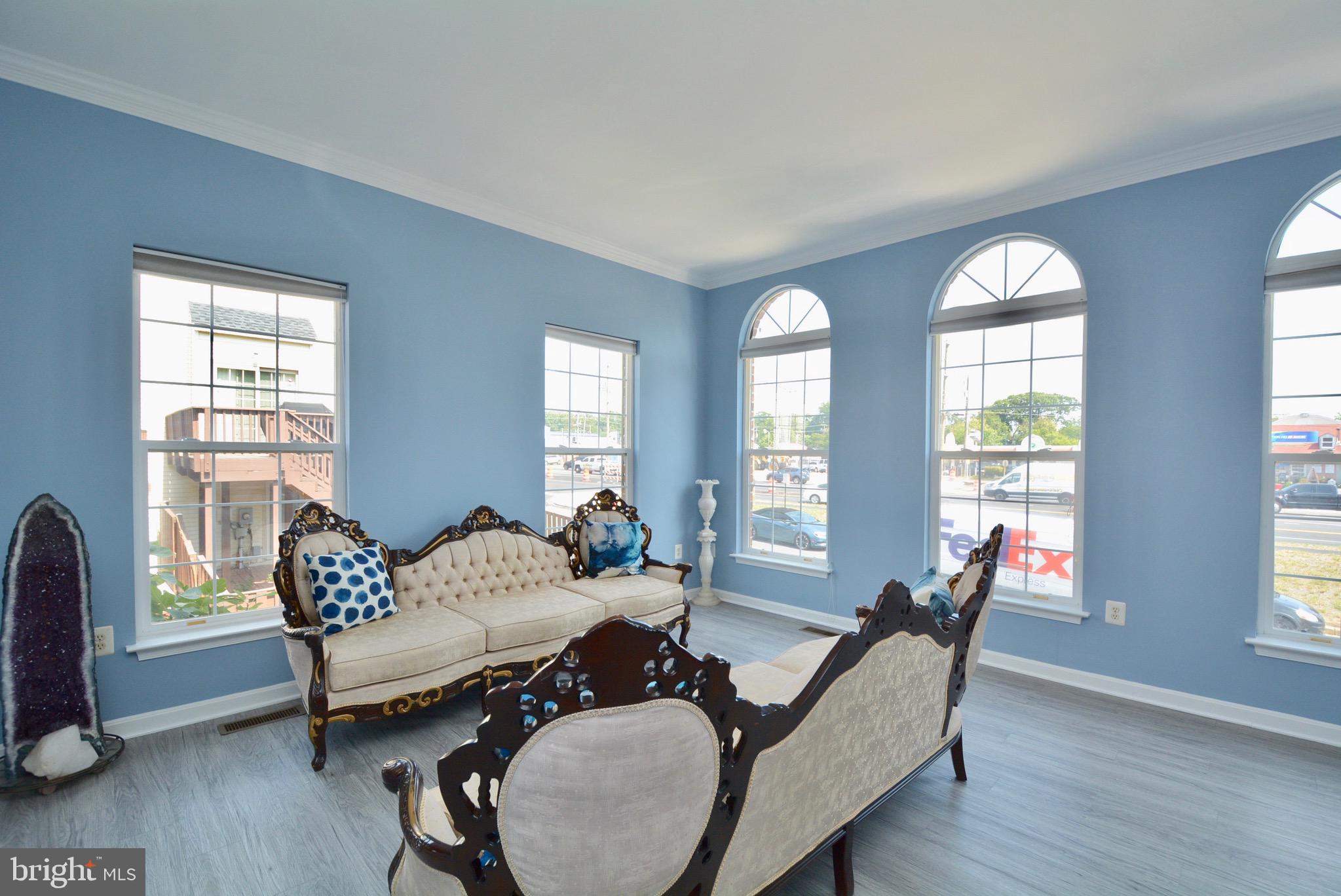 8361 Regal Oak Court Springfield, VA 22152 - Photo 6 of 43 Formal living room with atrium windows