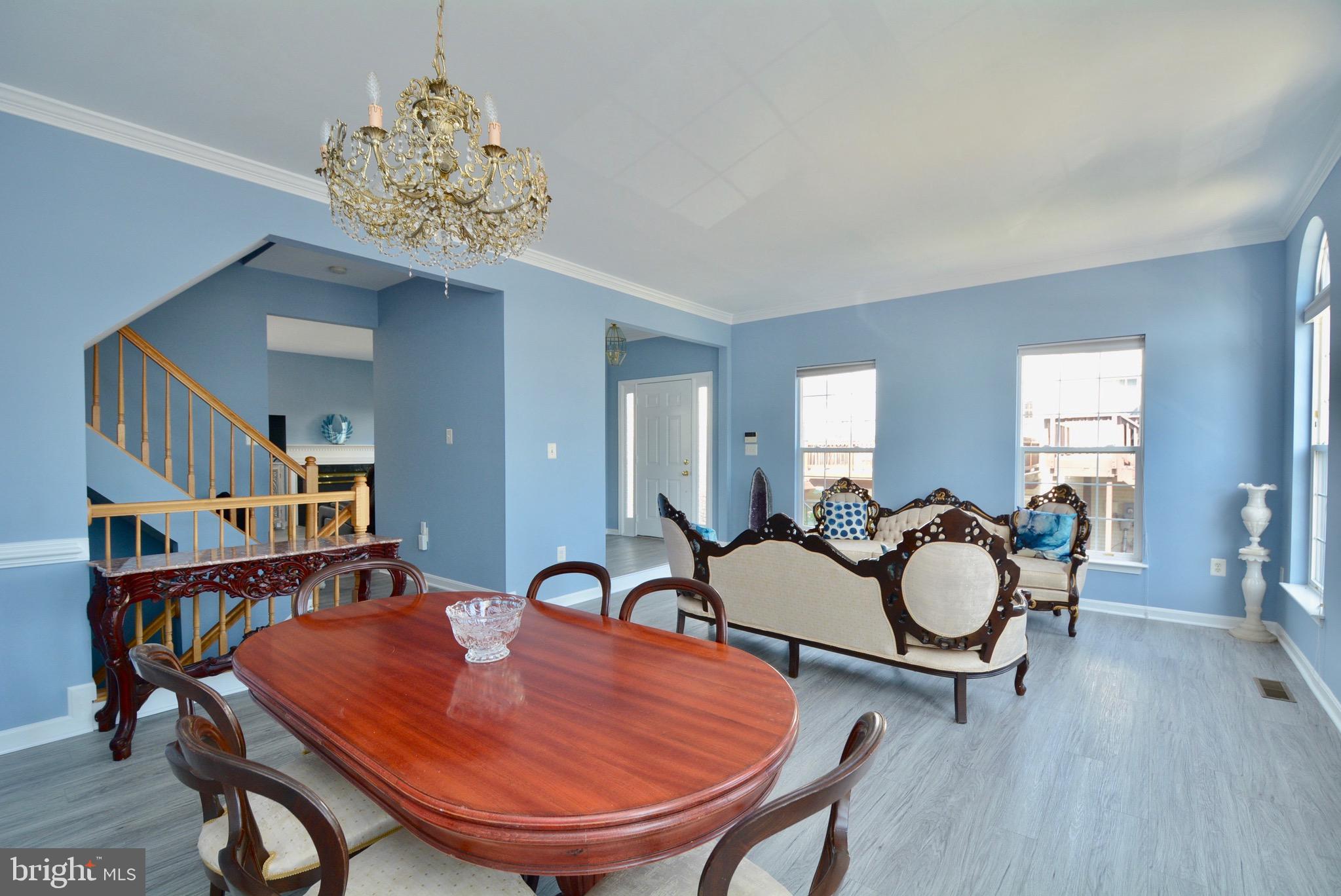 8361 Regal Oak Court Springfield, VA 22152 - Photo 8 of 43 Formal living room, chandelier does not convey