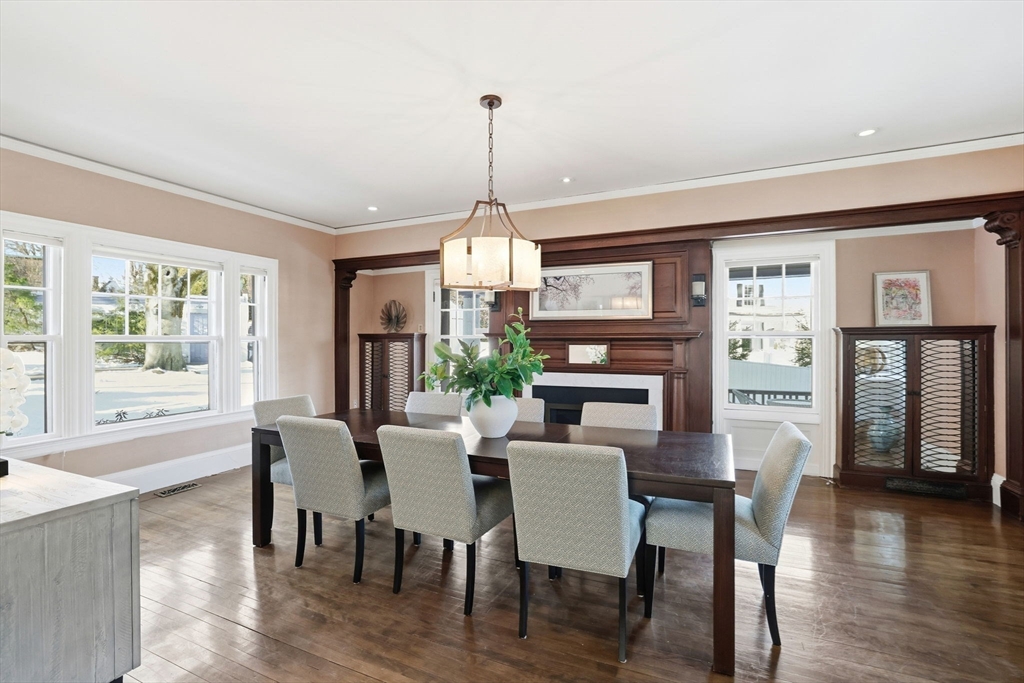 43 Druce Street Brookline, MA 02445 - Photo 6 of 23