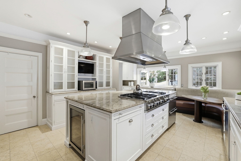 43 Druce Street Brookline, MA 02445 - Photo 9 of 23