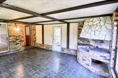5438 West Ray Road Linden, MI 48451 - Photo 14 of 31 20440820-13.JPG