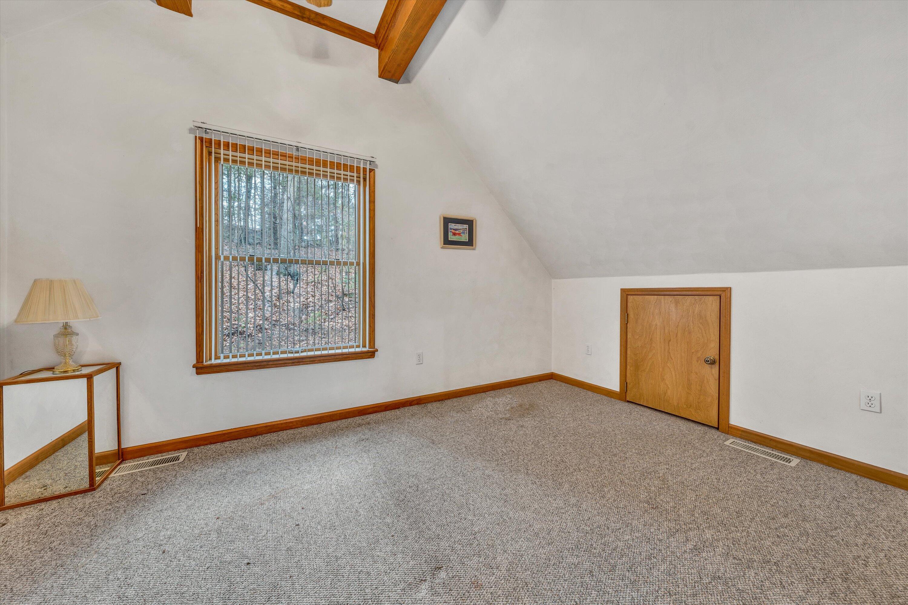 5414 Grandin Rd Extension Roanoke, VA 24018 - Photo 19 of 35 19-DSC00337