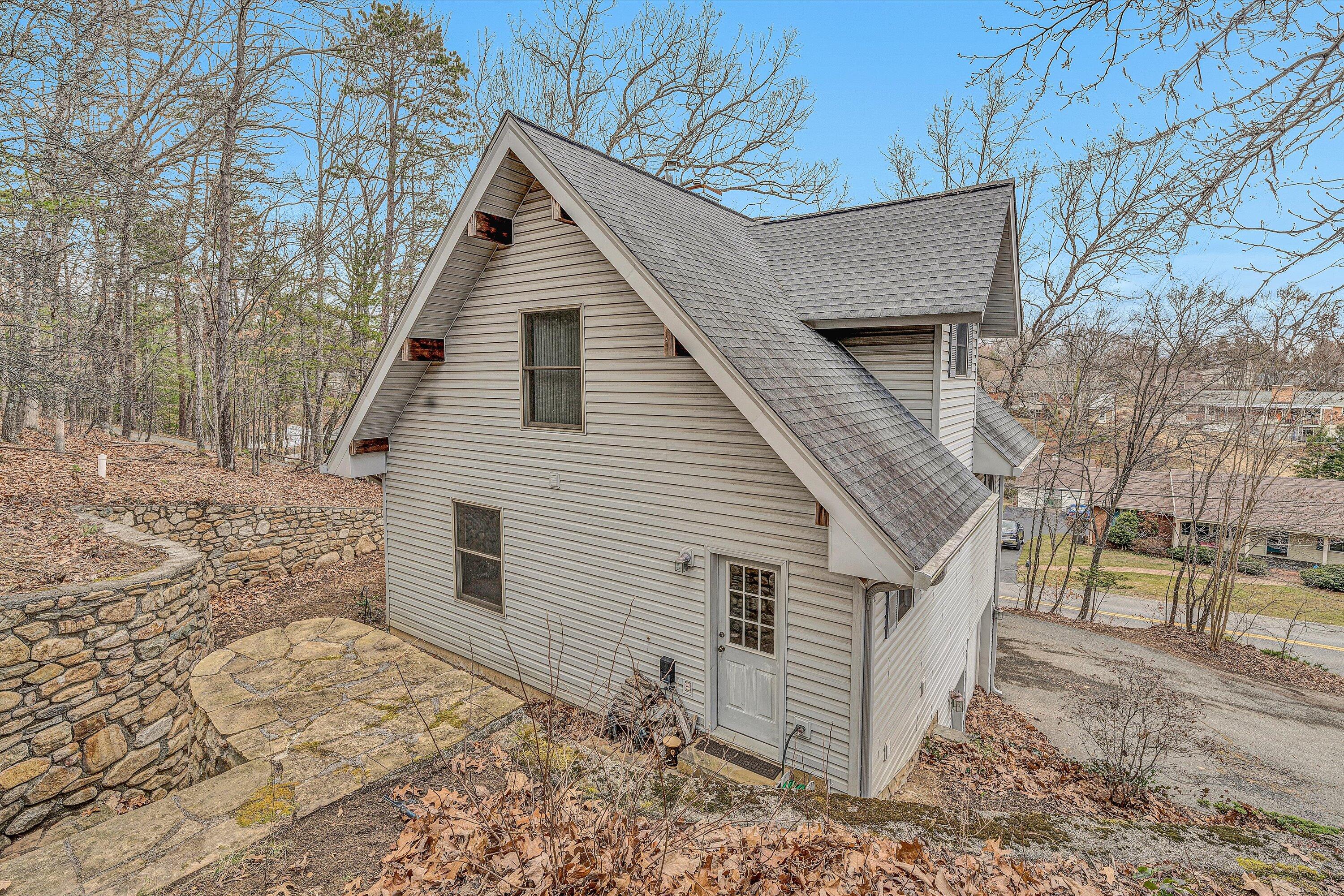 5414 Grandin Rd Extension Roanoke, VA 24018 - Photo 26 of 35 26-DSC00358