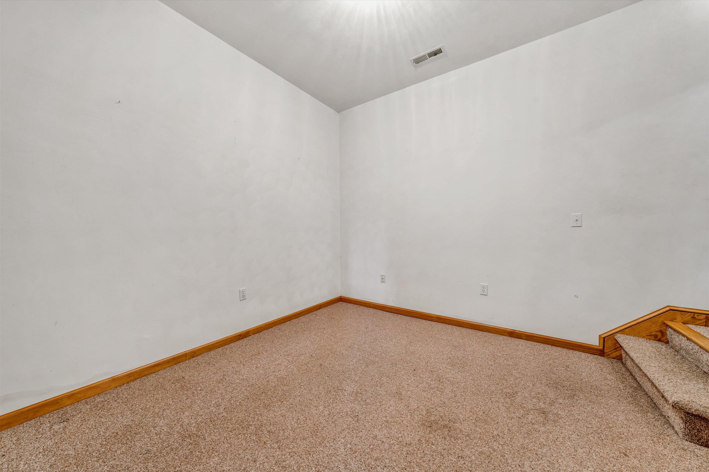 5414 Grandin Rd Extension Roanoke, VA 24018 - Photo 28 of 35 28-DSC00364