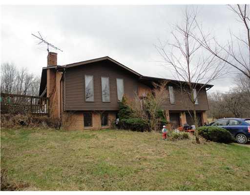 1092 Lone Pine Road Amity, PA 15311 - Photo 1 of 6 Exterior Front.