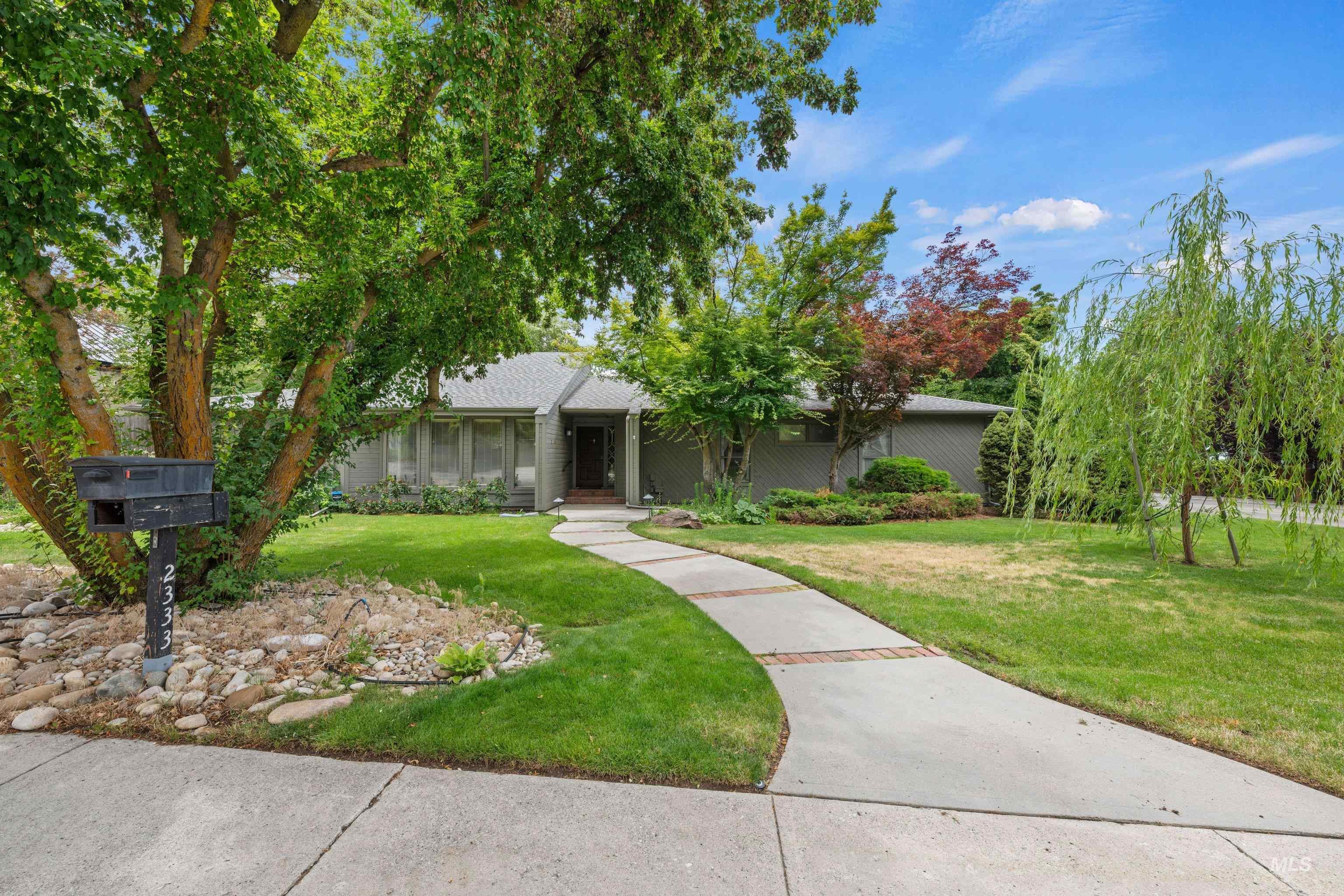 2333 East Table Rock Road Boise, ID 83712 - Photo 3 of 50