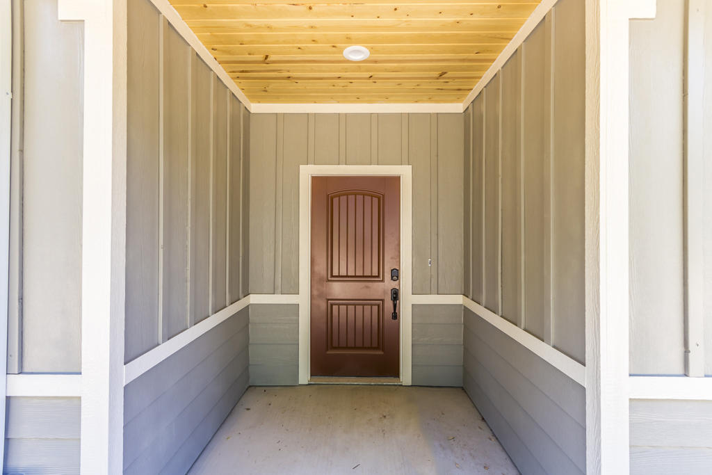 22305 Lone Tree Road Anderson, CA 96007 - Photo 3 of 29 front door