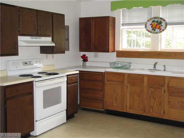 150 Friendship Church Road Lansing, NC 28643 - Photo 10 of 16 Kitchen.