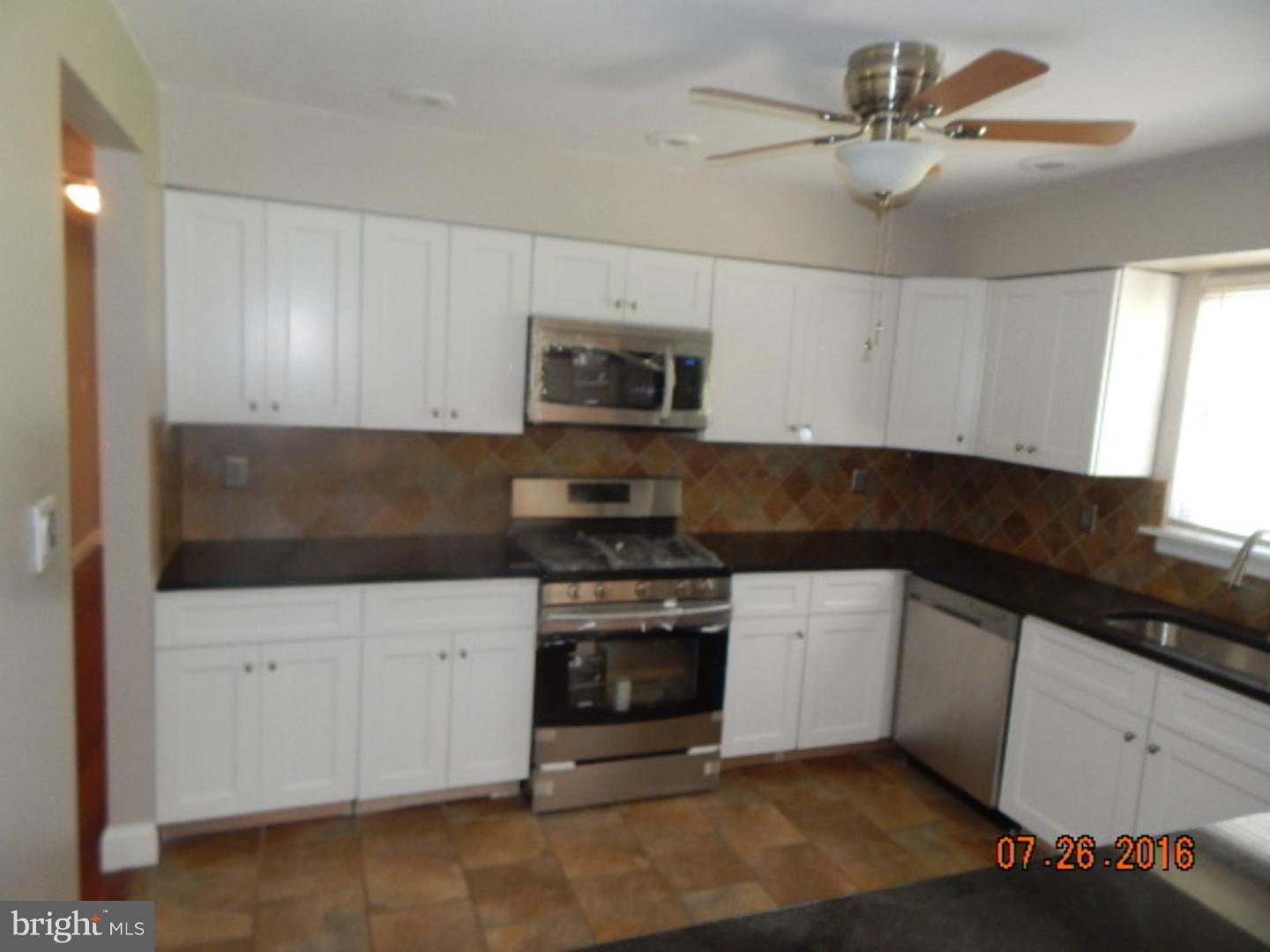 83 North Grove Street Berlin, NJ 08009 - Photo 5 of 16