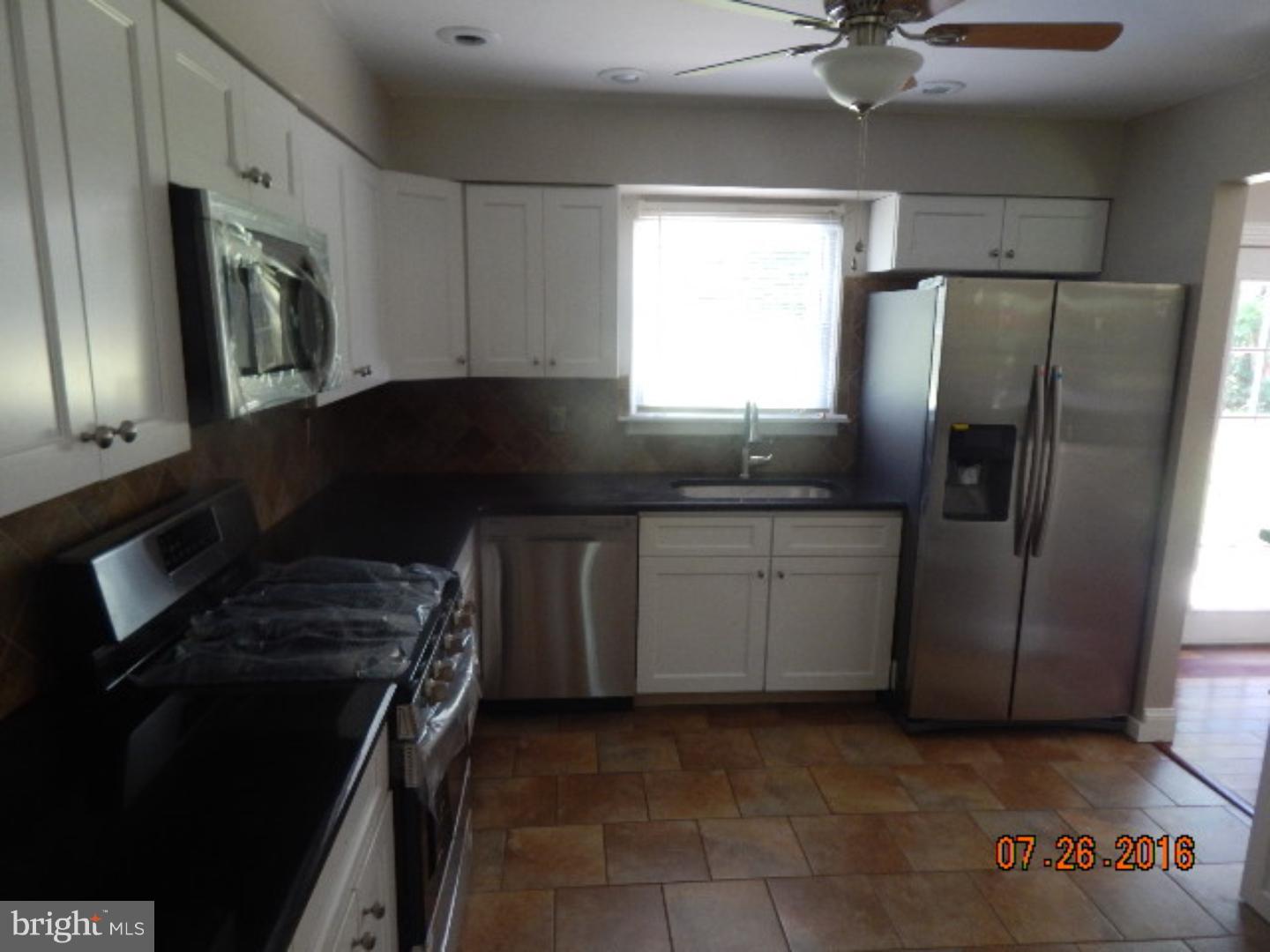 83 North Grove Street Berlin, NJ 08009 - Photo 7 of 16