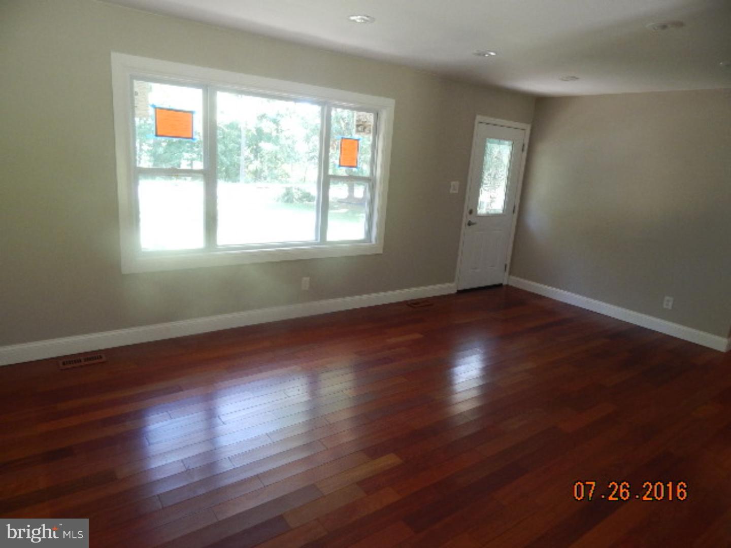 83 North Grove Street Berlin, NJ 08009 - Photo 9 of 16