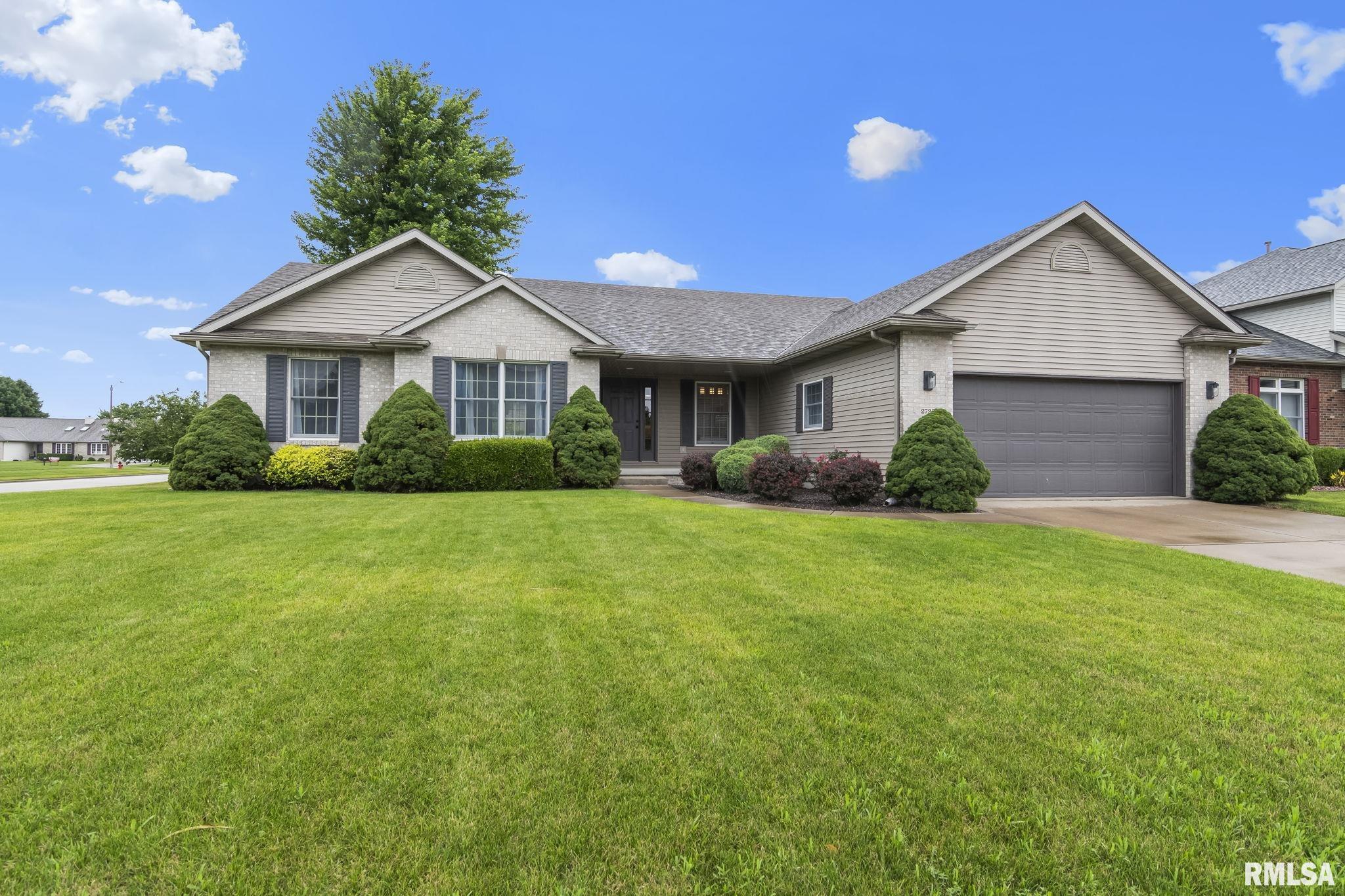 2725 Wordsworth Drive Springfield, IL 62711 - Photo 1 of 38