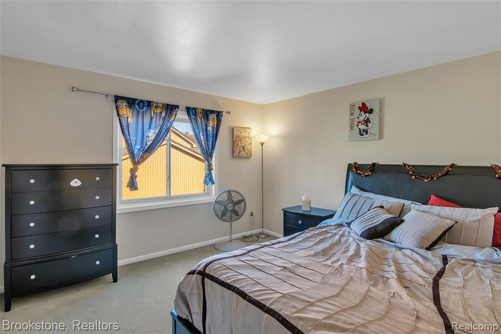 2041 Reagan Drive Rochester Hills, MI 48309 - Photo 15 of 27