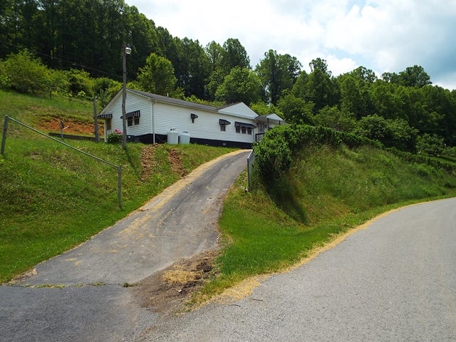 793 Shannons Branch Road Cedar Bluff, VA 24609 - Photo 1 of 1 Gallery Image 1