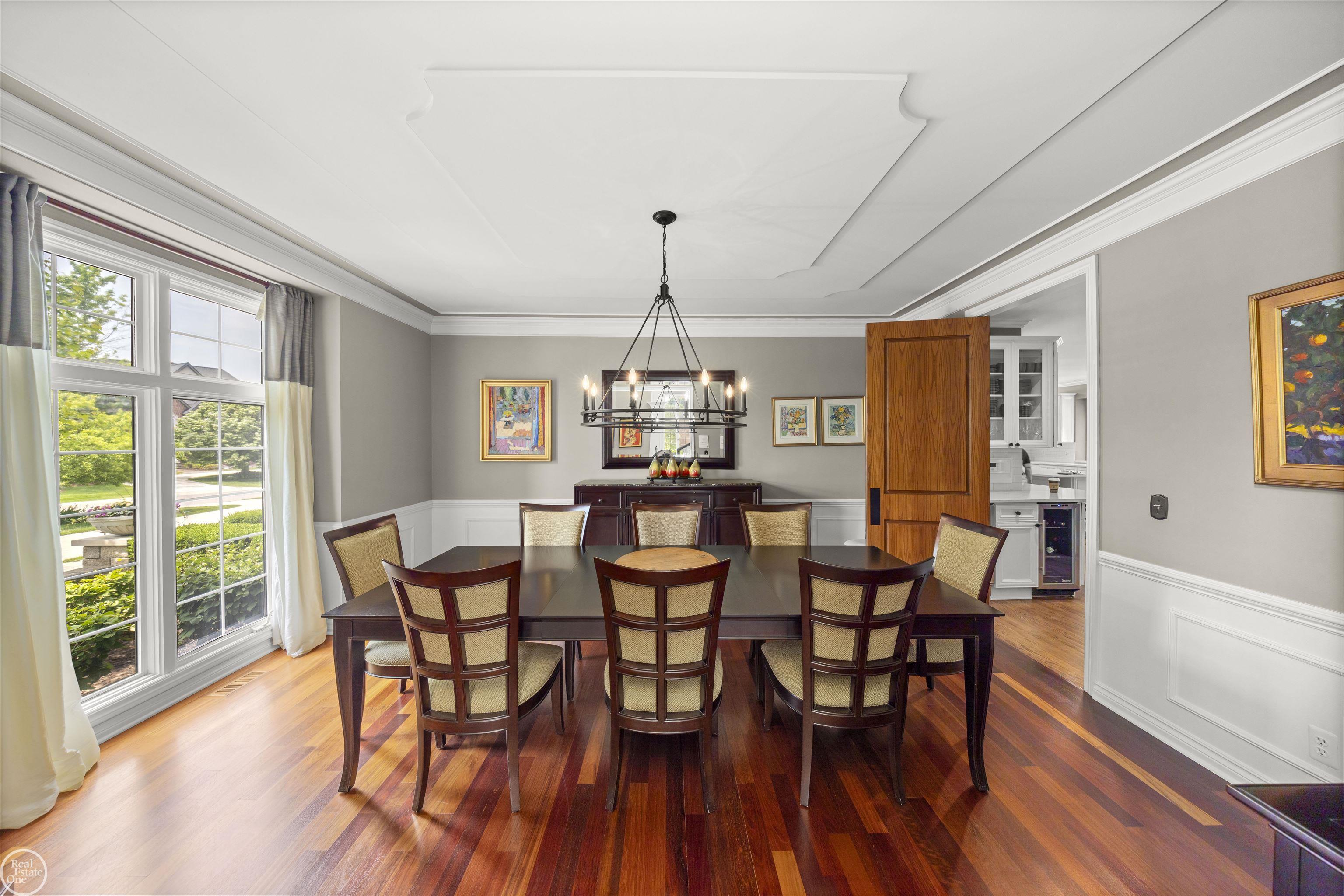 5566 Murfield Drive Rochester, MI 48306 - Photo 19 of 78 Dining Room