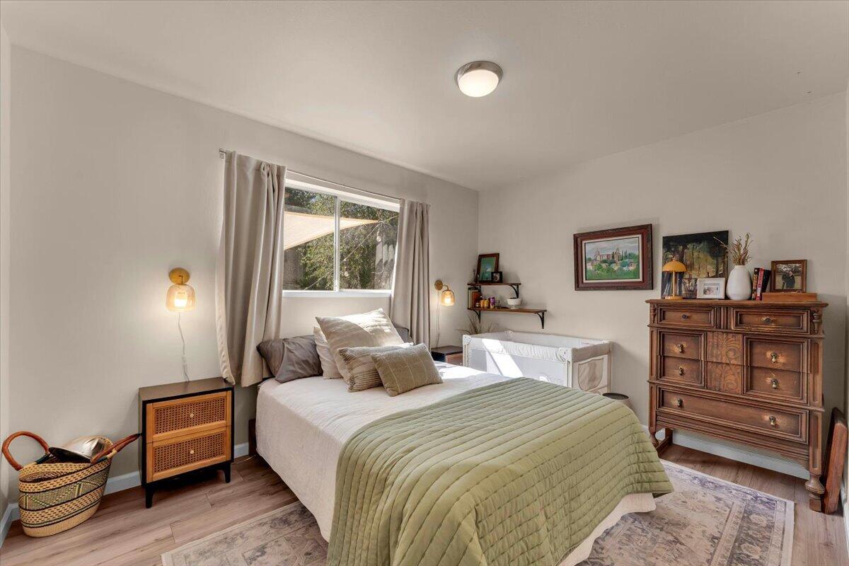 12764 Charters Lane Redding, CA 96003 - Photo 15 of 40 26-12764 Charters Ln - I-21