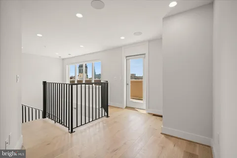 $824,900 | 3035 15th Street Northwest, Unit 401PH, Washington, DC 20009