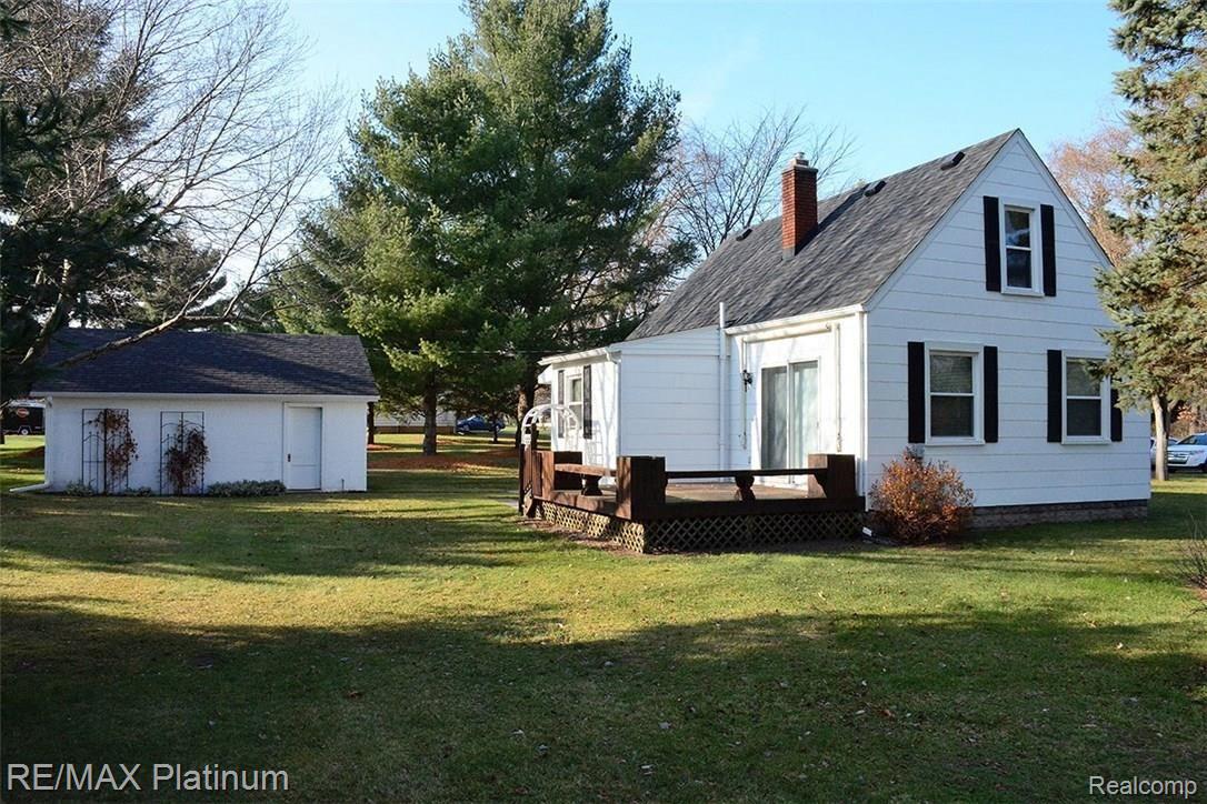 2825 Norton Road Howell, MI 48843 - Photo 15 of 16 DSC_4005.JPG