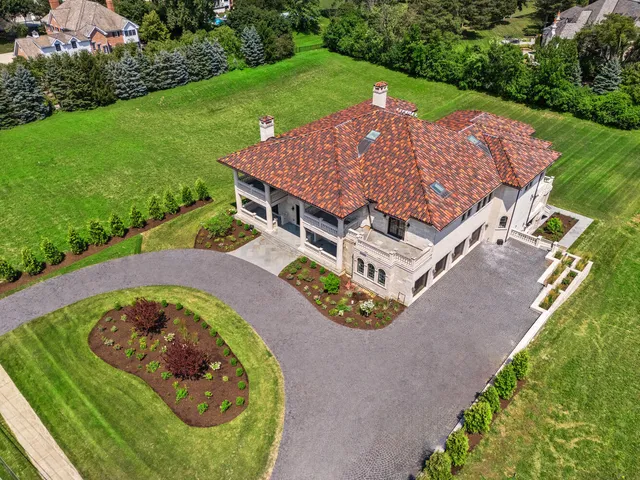 $5,900,000 | 6413 South County Line Road, Burr Ridge, IL 60527