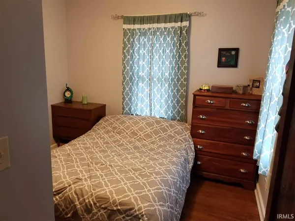 $1,450 | 111 North Elm Street, Bloomington, IN 47404