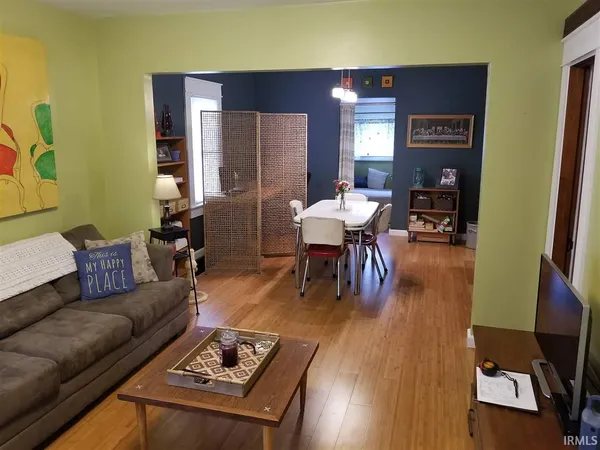 $1,450 | 111 North Elm Street, Bloomington, IN 47404