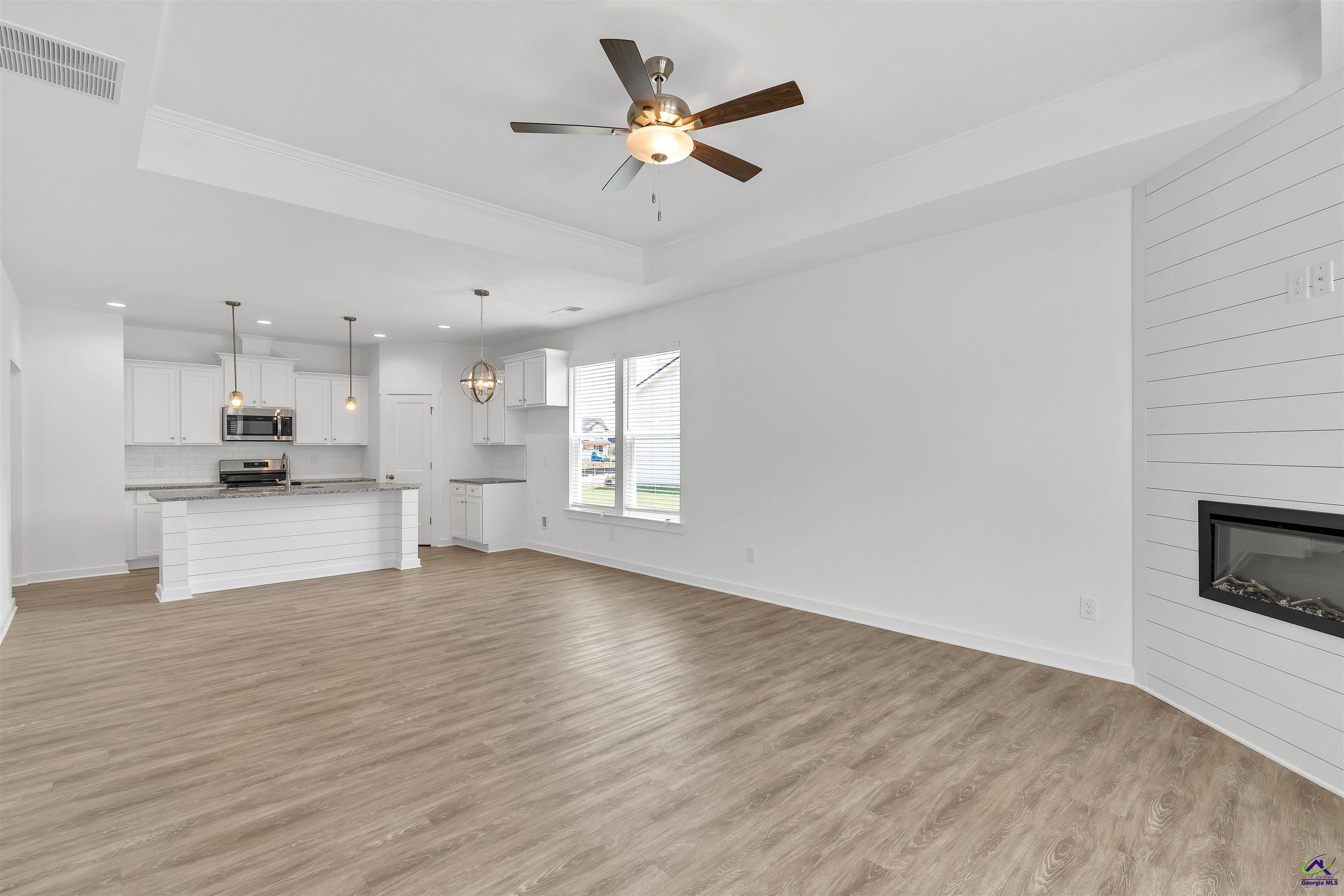 111 Breakwater Way Perry, GA 31069 - Photo 5 of 35 Gallery Image 5