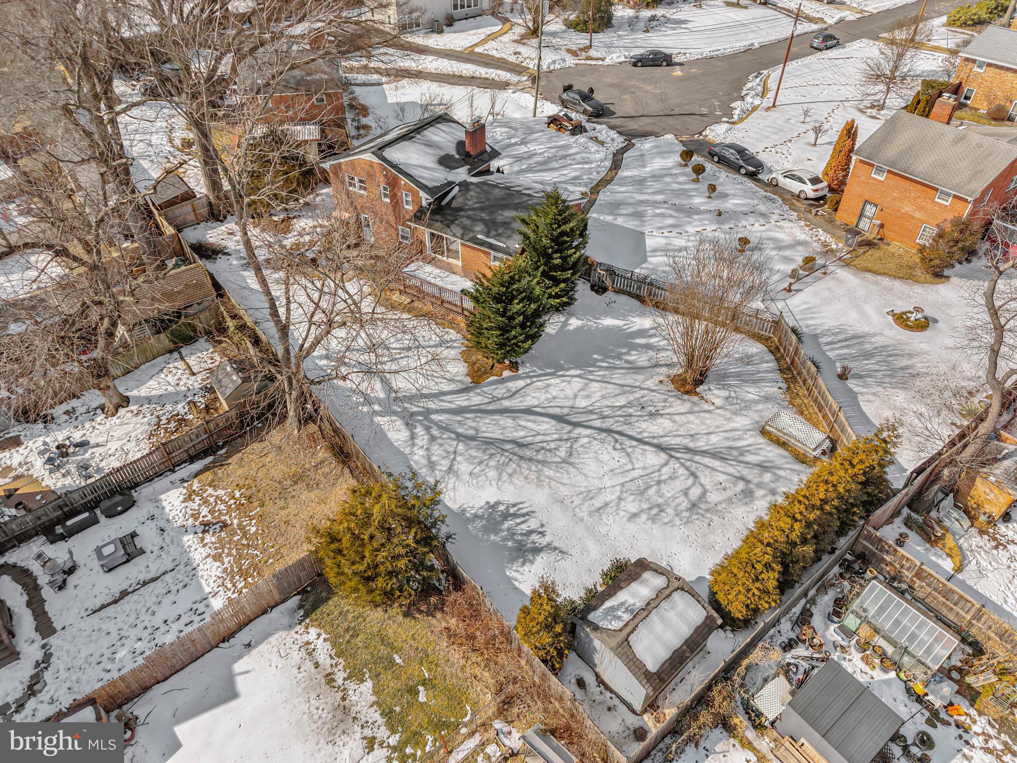 6813 Derrell Court Alexandria, VA 22307 - Photo 33 of 34 a view of outdoor space with seating area