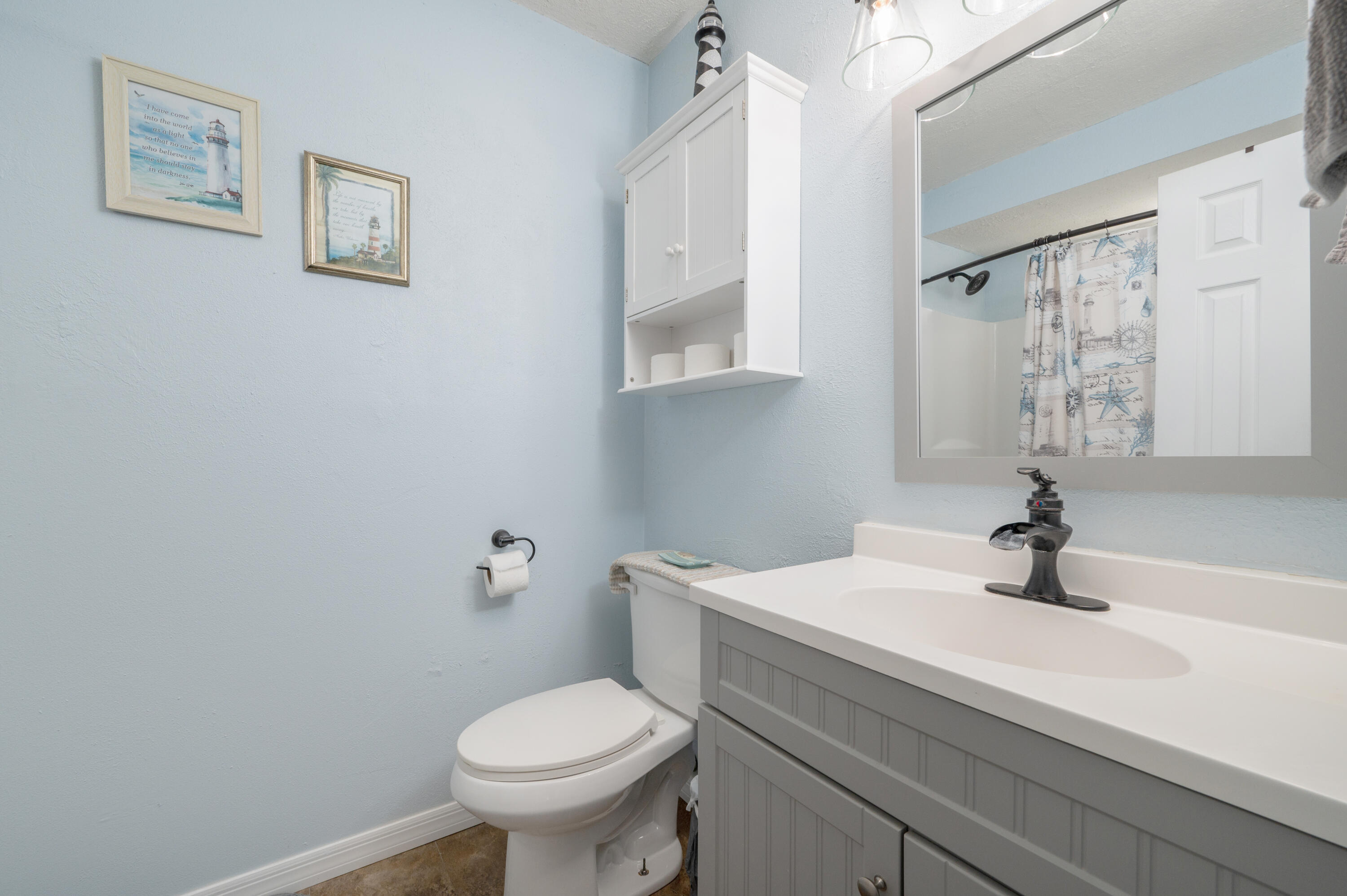 3010 Windsor Circle Crestview, FL 32539 - Photo 14 of 21 Master Bath