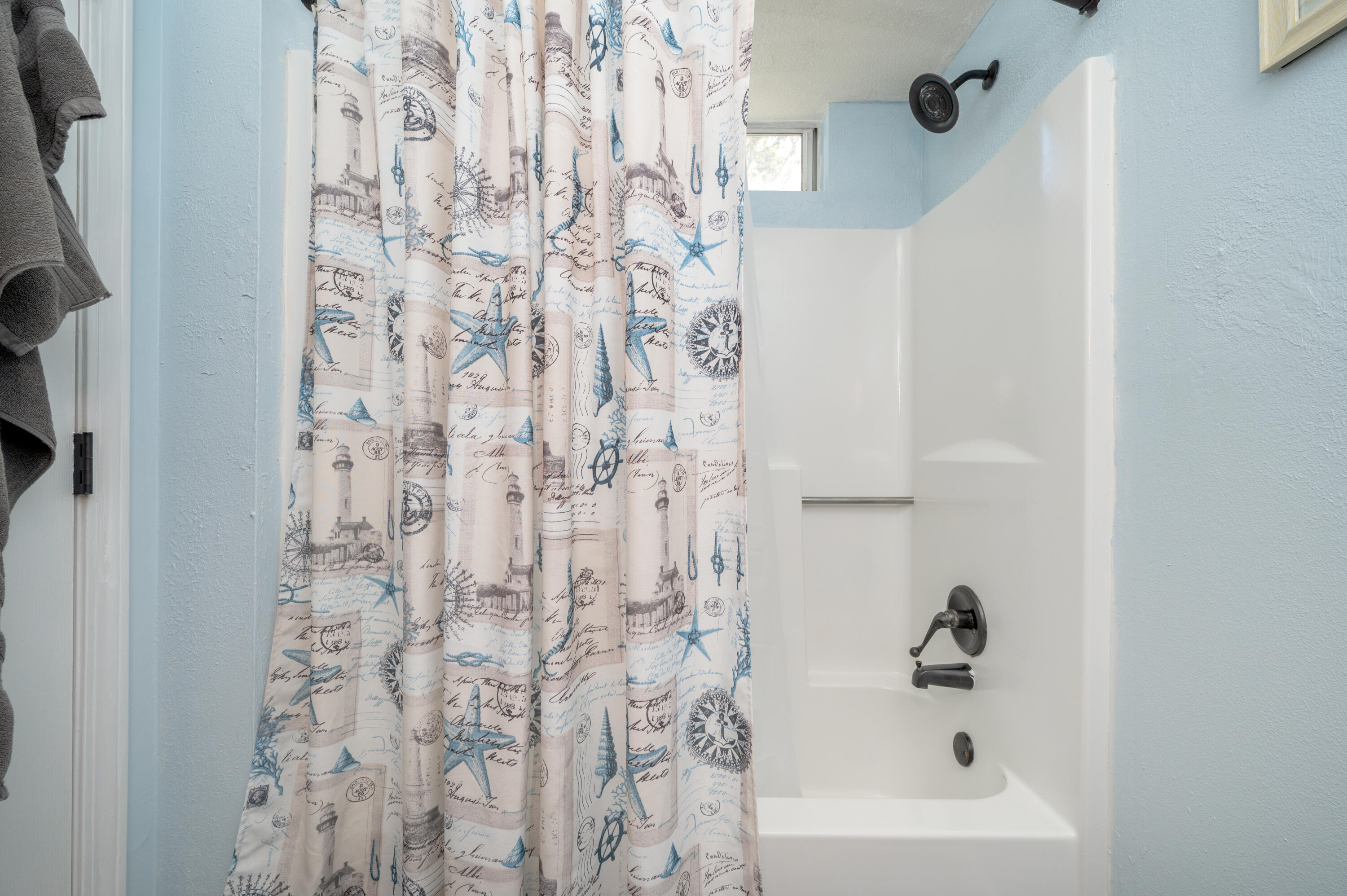 3010 Windsor Circle Crestview, FL 32539 - Photo 15 of 21 Master Bath