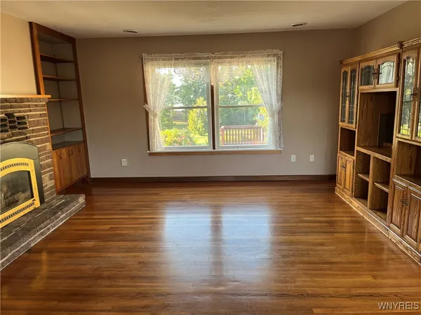 $465,000 | 6293 East Lake Road, Newfane, NY 14028