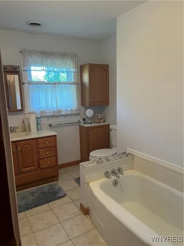 $465,000 | 6293 East Lake Road, Newfane, NY 14028