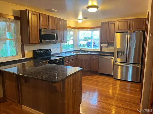 $465,000 | 6293 East Lake Road, Newfane, NY 14028