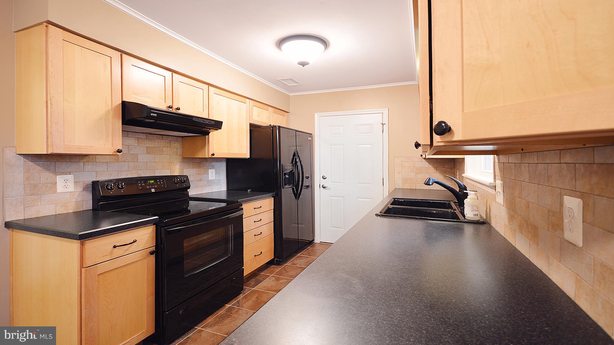 10317 Abbott Road Manassas, VA 20110 - Photo 12 of 25 Kitchen