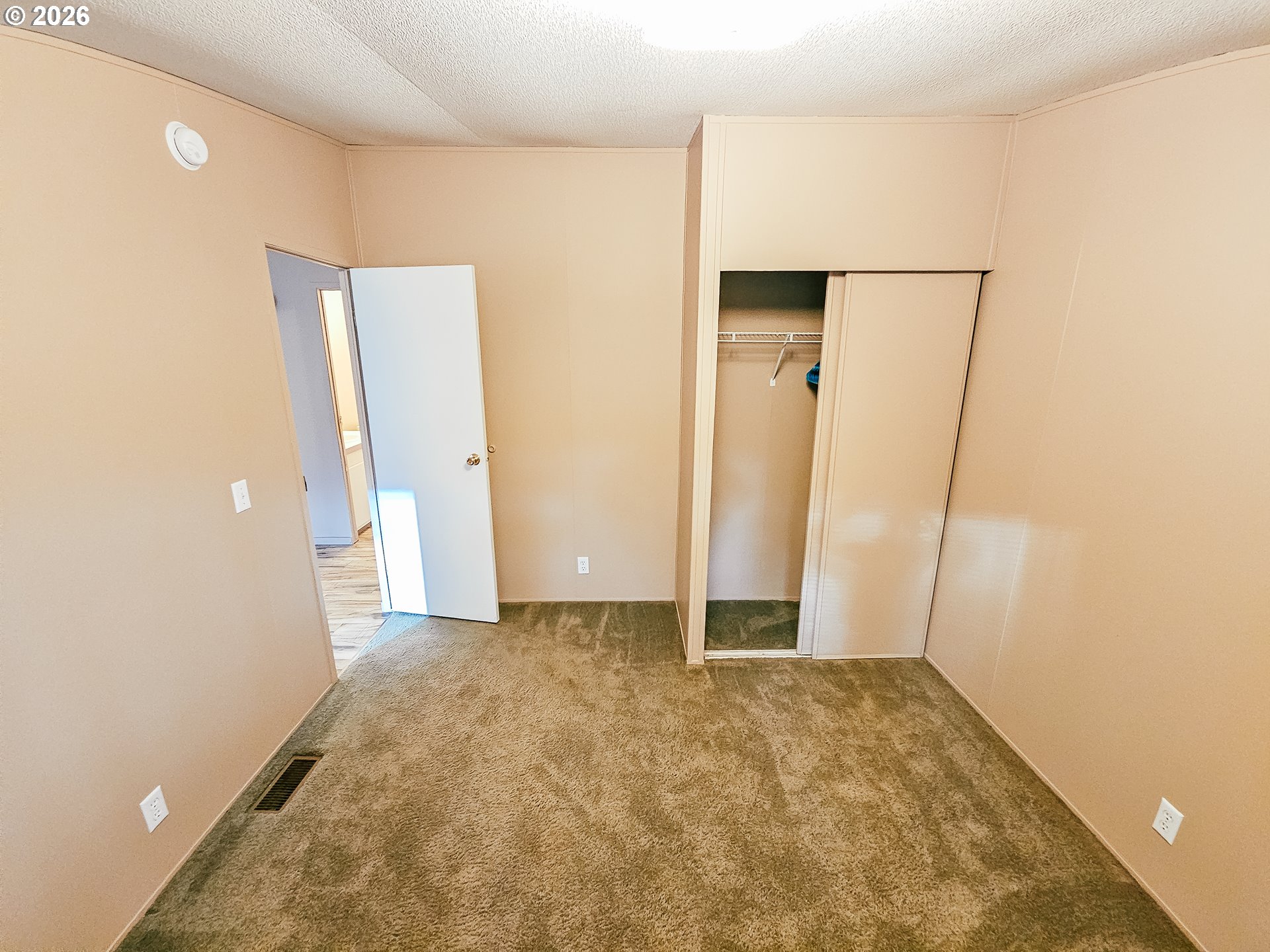 295 Easy Street Road Silverlake, WA 98645 - Photo 33 of 42 a view of hallway with shower