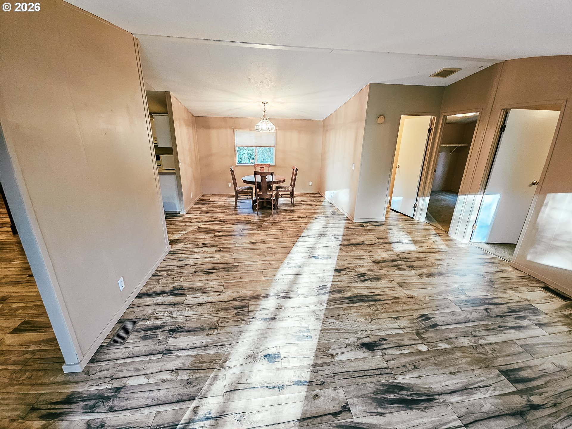 295 Easy Street Road Silverlake, WA 98645 - Photo 40 of 42 a view of a living room