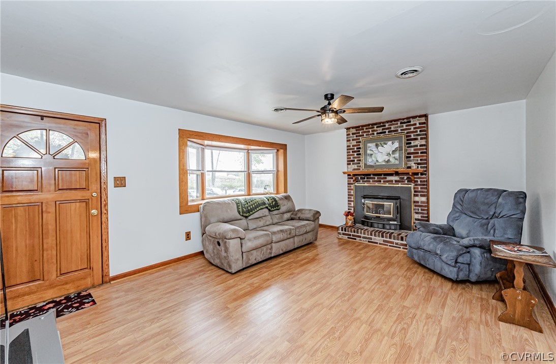 7930 North Hen Peck Road Quinton, VA 23141 - Photo 7 of 48 Gallery Image 7