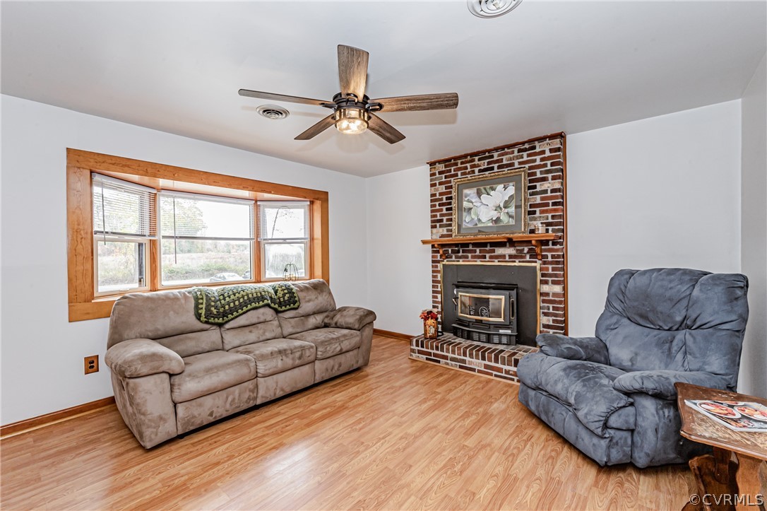 7930 North Hen Peck Road Quinton, VA 23141 - Photo 8 of 48 Gallery Image 8